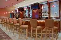 Bar, Kafe, dan Lounge Crowne Plaza HOUSTON MED CTR-GALLERIA AREA, an IHG Hotel