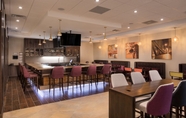 Restoran 6 Crowne Plaza CHICAGO SW - BURR RIDGE, an IHG Hotel