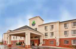 Holiday Inn Express & Suites KANSAS CITY-LIBERTY (HWY 152), an IHG Hotel, ₱ 8,986.84