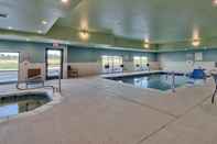 Swimming Pool Holiday Inn Express & Suites DENVER NORTHWEST - BROOMFIELD, an IHG Hotel