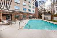 Swimming Pool Holiday Inn Express & Suites ATLANTA N - WOODSTOCK, an IHG Hotel