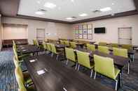 Functional Hall Holiday Inn Express & Suites ATLANTA N - WOODSTOCK, an IHG Hotel