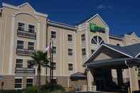 Bên ngoài Holiday Inn Express JACKSONVILLE EAST, an IHG Hotel