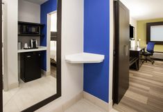 Bedroom 5 Holiday Inn Express ELLENSBURG by IHG, an IHG Hotel