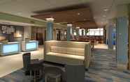 Lobby 2 Holiday Inn Express & Suites OLATHE SOUTH, an IHG Hotel