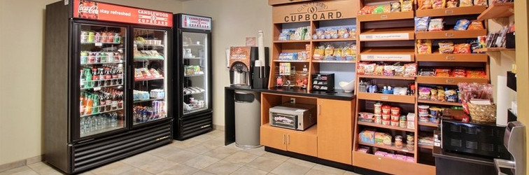 Lobby Candlewood Suites MILWAUKEE AIRPORT-OAK CREEK