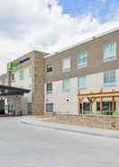 EXTERIOR_BUILDING Holiday Inn Express & Suites CHADRON, an IHG Hotel