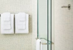 客房浴室 5 Holiday Inn Express WILMINGTON NORTH - BRANDYWINE by IHG, an IHG Hotel