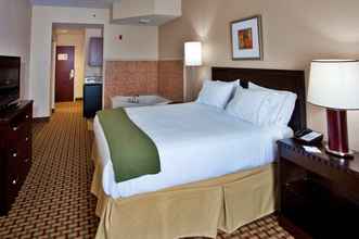 Bedroom 4 Holiday Inn Express & Suites ORLANDO-OCOEE EAST, an IHG Hotel