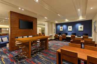 Lobi 4 Holiday Inn Express & Suites SAN FRANCISCO FISHERMANS WHARF, an IHG Hotel