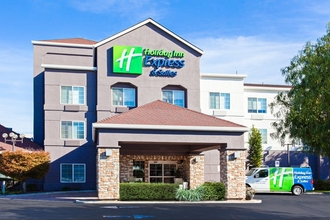 Exterior 4 Holiday Inn Express & Suites OAKLAND-AIRPORT, an IHG Hotel