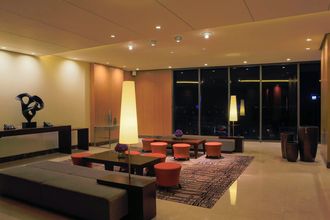 Lobby 4 Holiday Inn & Suites MAKATI, an IHG Hotel