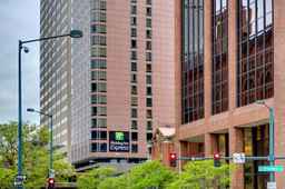 Holiday Inn Express DENVER DOWNTOWN, an IHG Hotel, ₱ 13,786.61