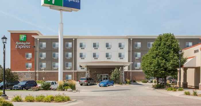 Luar Bangunan Holiday Inn Express HASTINGS, an IHG Hotel