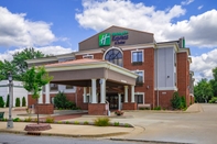 Bangunan Holiday Inn Express & Suites SOUTH BEND - NOTRE DAME UNIV., an IHG Hotel