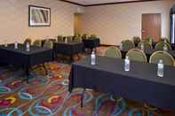 Functional Hall Holiday Inn Express & Suites DAYTON-HUBER HEIGHTS, an IHG Hotel