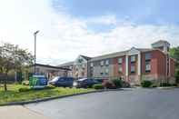 Bangunan Holiday Inn Express & Suites DAYTON-HUBER HEIGHTS, an IHG Hotel