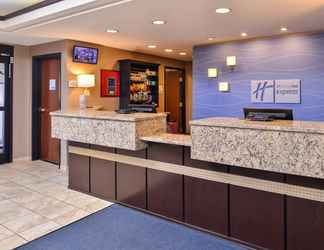 Lobby 2 Holiday Inn Express & Suites TOPEKA WEST I-70 WANAMAKER, an IHG Hotel