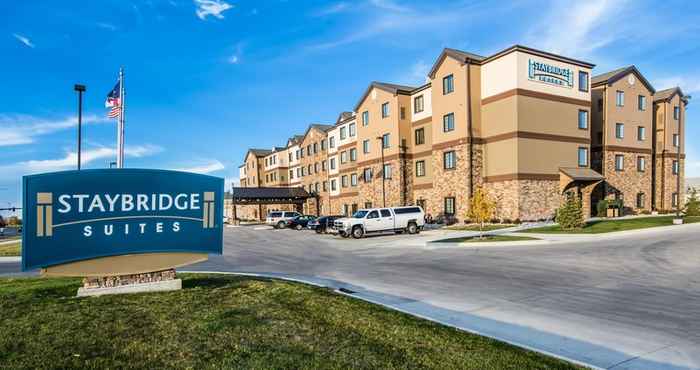 Exterior Staybridge Suites GRAND FORKS, an IHG Hotel