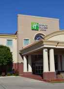 EXTERIOR_BUILDING Holiday Inn Express Hotel & Suites Gainesville, an IHG Hotel