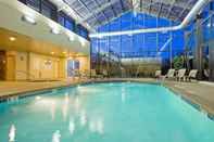 Swimming Pool Holiday Inn Express & Suites ABSECON-ATLANTIC CITY AREA, an IHG Hotel