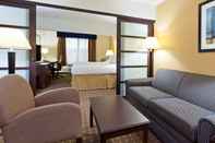 Common Space Holiday Inn Express & Suites ALLENTOWN WEST, an IHG Hotel