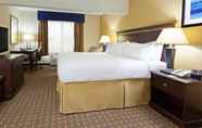 Bedroom 2 Holiday Inn Express & Suites ALLENTOWN WEST, an IHG Hotel
