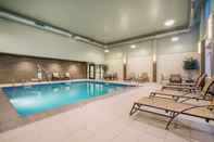 Kolam Renang Staybridge Suites ALLENTOWN WEST, an IHG Hotel