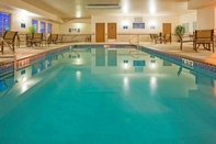 Swimming Pool Holiday Inn Express & Suites SIOUX FALLS AT EMPIRE MALL, an IHG Hotel