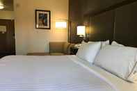 Bedroom Holiday Inn Express & Suites BARSTOW-OUTLET CENTER, an IHG Hotel