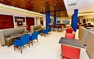 ล็อบบี้ 6 Holiday Inn Express & Suites PERRYVILLE I-55, an IHG Hotel