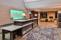 Lobby Holiday Inn KANSAS CITY AIRPORT, an IHG Hotel