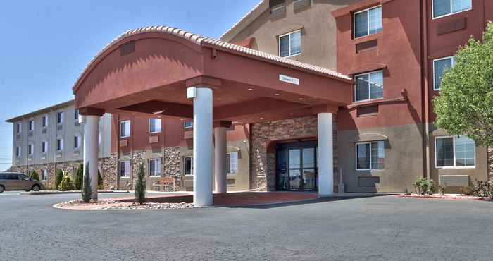 Exterior Holiday Inn Express SANTA ROSA, an IHG Hotel