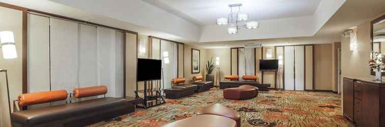 Lobi Holiday Inn DUBLIN-PLEASANTON, an IHG Hotel