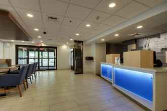 Lobi 4 Holiday Inn Express VOORHEES - MT. LAUREL, an IHG Hotel