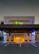 EXTERIOR_BUILDING Holiday Inn Express VOORHEES - MT. LAUREL, an IHG Hotel