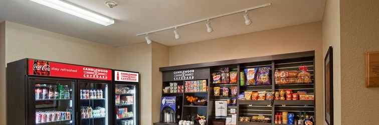 Lobby Candlewood Suites TOPEKA WEST