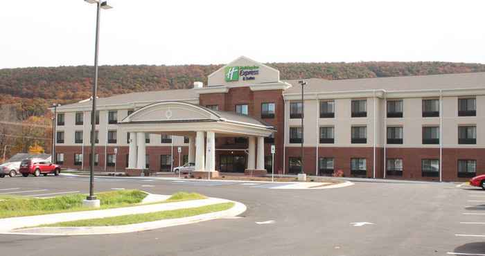 ภายนอกอาคาร Holiday Inn Express & Suites CUMBERLAND - LA VALE, an IHG Hotel