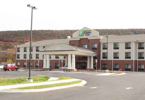 Exterior Holiday Inn Express & Suites CUMBERLAND - LA VALE, an IHG Hotel