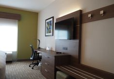 침실 2 Holiday Inn Express & Suites JACKSONVILLE NORTH-FERNANDINA by IHG, an IHG Hotel