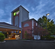 Exterior 2 Holiday Inn Express & Suites CINCINNATI NORTHEAST-MILFORD, an IHG Hotel