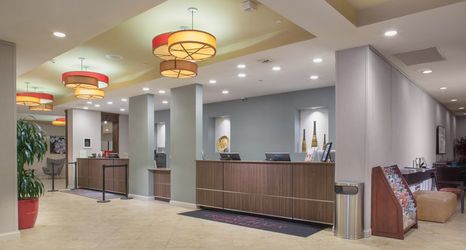 Lobby 2 Crowne Plaza VENTURA BEACH by IHG, an IHG Hotel