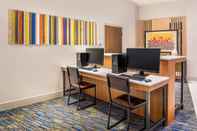 Functional Hall Holiday Inn Express & Suites FARMVILLE, an IHG Hotel