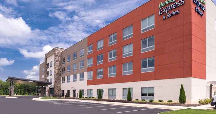 Exterior Holiday Inn Express & Suites FARMVILLE, an IHG Hotel