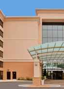 EXTERIOR_BUILDING Holiday Inn VIRGINIA BEACH - NORFOLK, an IHG Hotel