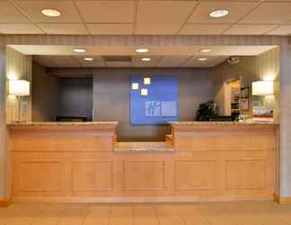 Lobi 2 Holiday Inn Express & Suites OCEAN CITY - NORTHSIDE, an IHG Hotel