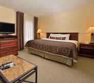 Bedroom 3 Staybridge Suites WEST DES MOINES, an IHG Hotel