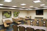 Functional Hall Holiday Inn Express & Suites CAPE GIRARDEAU I-55, an IHG Hotel