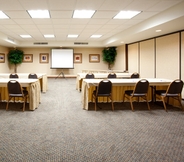 Functional Hall 2 Holiday Inn Express & Suites SALT LAKE CITY-AIRPORT EAST, an IHG Hotel