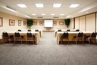 Functional Hall Holiday Inn Express & Suites SALT LAKE CITY-AIRPORT EAST, an IHG Hotel